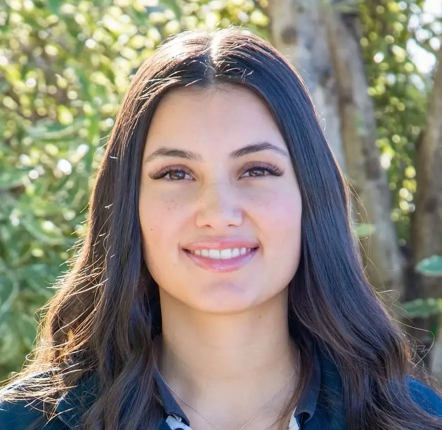 Ella, 2IC / Lead Educator